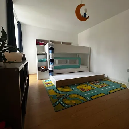 Apartman Aaron Piest'any
