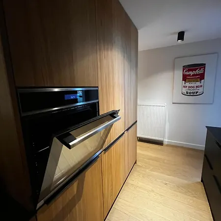 Apartment Apartman Aaron Piest'any